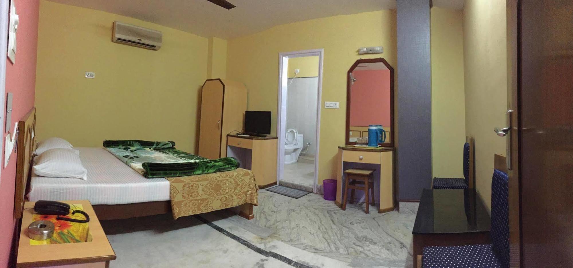 Hotel Vinayak Siliguri Zewnętrze zdjęcie